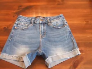 Pantaloncini Judy blu 27 polsini arrotolati invecchiati orlo grezzo sfilacciato JB1534-S vita media - Foto 1 di 12
