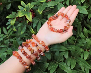 Carnelian Chip Bracelet, Gemstone Chip Healing Crystals (Stretchy - US Seller) - Bild 1 von 10