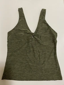 Sincerely Jules Active Women’s Sleeveless Tank Top Size M Green Twist V-neck - Picture 1 of 7