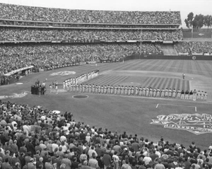 Oakland A's vs San Francisco Giants OAKLAND COLISEUM 8x10 Photo '89 World Series - Picture 1 of 1