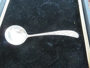 Kirk Repousse Sterlingsilber Soßenkelle 5 1/2 Zoll - Bild 1 von 3
