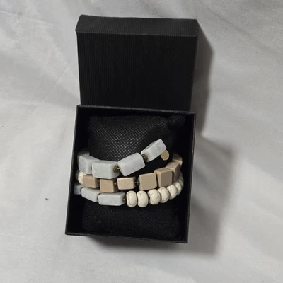 Brazalete envolvente de hoja y piedra con acento de plata 925 firmado por David Aubrey color neutro Foto 1 de 4