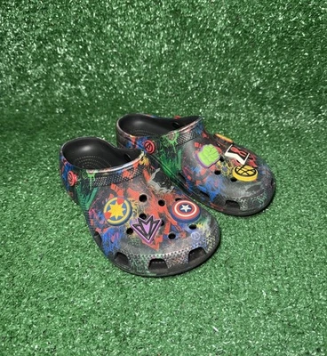 Zueco Crocs Clásico Marvel Avengers Negro Niños Talla 2 Superhéroe Zapatos sin Cordones Foto 1 de 4
