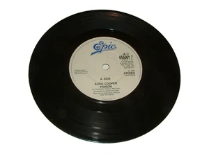 Alice Cooper – Poison – 7" Vinyl – 1989 – Epic 655061 7 - Picture 1 of 6
