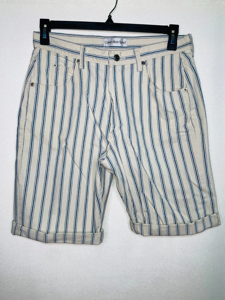 CALVIN KLEIN SPORT Blue White Denim Short Mom Pleated Pockets Size 12 Vintage - Image 1 of 4