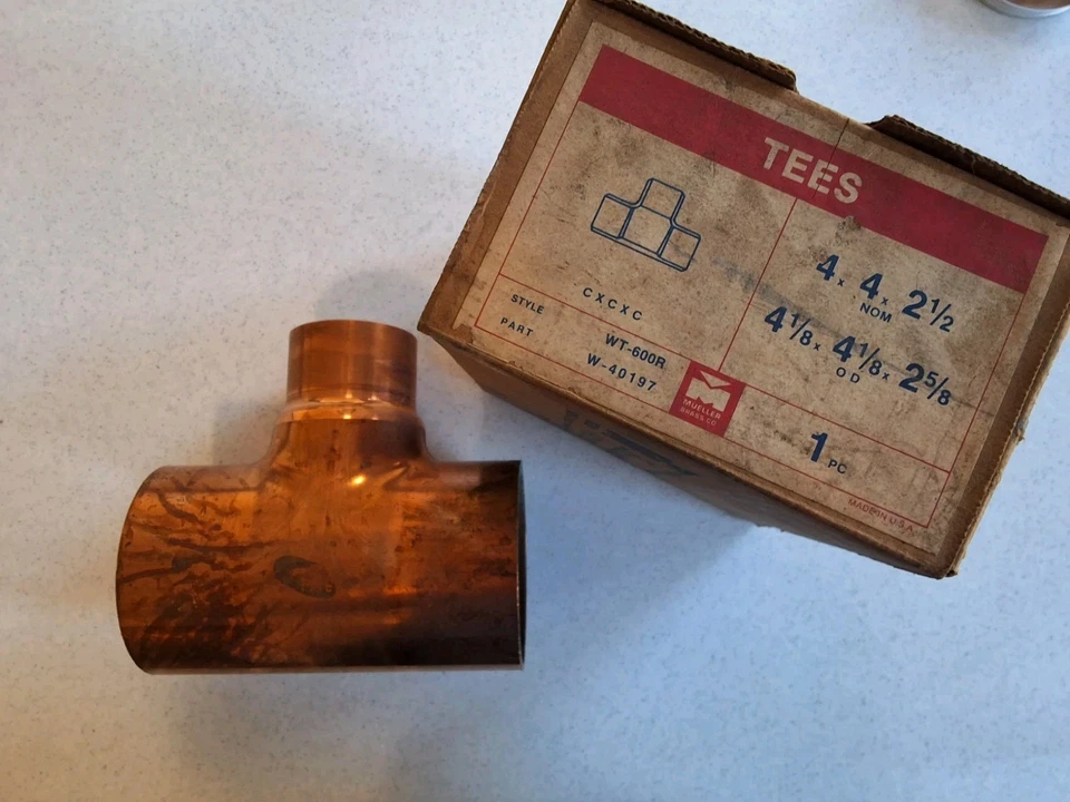 4" x 4" x 2-1/2" Inch  Copper Tee Plumbing Fitting Mueller USA WT-600R NOS - Image 1 of 4