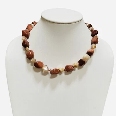 Gargantilla gruesa con cuentas de piedra dorada brillante collar con cuentas iridiscentes Foto 1 de 4