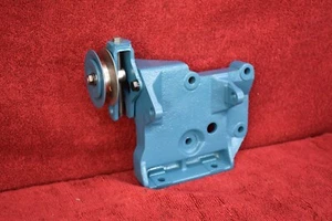 75-78 Datsun 280Z A/C compresor bracket w/tensioner pulley OEM used - Picture 1 of 8