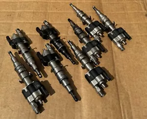 BMW (OEM) 750Li 750i 740i X5 X6 N63 High-Pressure Fuel Injector 7585261 09-15 - Picture 1 of 4