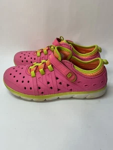 Stride Rite Made 2 Play Phibian Girls Water Shoes Pink Green Sneaker Size 1 - Picture 1 of 7