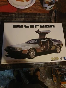 Kit modelo plástico Aoshima 1/24 DMC DELOREAN 1982 DMC-12 - Imagen 1 de 10