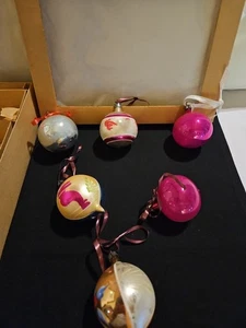 VINTAGE GLAS ORNAMENTE 6 VERSCHIEDENE ENTHALTEN, ALLE SCHÖN - Bild 1 von 12