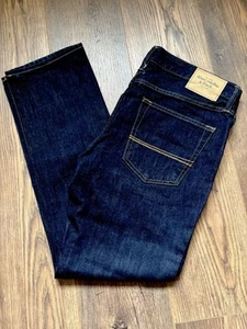 BNWT Abercrombie & Fitch Men's Slim Straight Jeans In Size 32” Waist/30” Leg - Picture 1 of 9