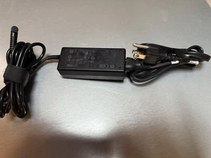 Genuine 45W HP Laptop Charger AC Power Adapter 740015-002 741727-001 19.5V 2.31A - Picture 1 of 4