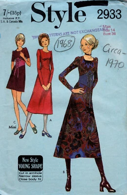 1970 Vintage Sewing Pattern B36" DRESS (1968) By Style 2933 - Image 1 of 3