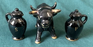 Black & Gold Accents Cow Salt and Pepper Shakers w/Hang on Yoke 1950s Japan - Picture 1 of 7