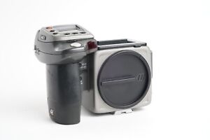 Hasselblad H2 6x4.5 645 Medium Format Film Camera + CR123 Battery Grip