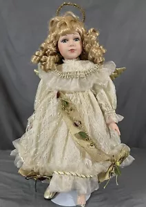 Porzellan 17 Zoll Engel Mädchen Puppe helle Haut lockige blonde Haare graue Augen - sehr guter Zustand LESEN! - Bild 1 von 6