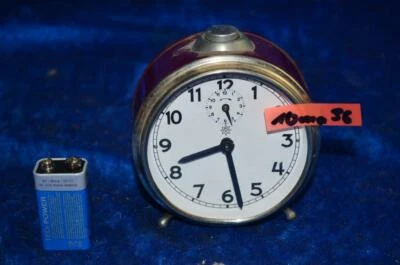 Alter  Reise Wecker  Junghans Metallgehäuse 10ma36 - Bild 1 von 3