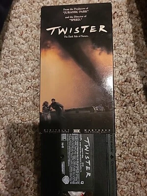 Twister The Dark Side Of Nature (VHS, 1996) Bill Paxton Helen Hunt Foto 1 de 2
