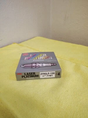 Bujía NGK 7781 se vende en caja de 4 Foto 1 de 3