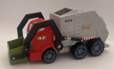 2005 Matchbox JT Garbage Truck w/Bucket J4767 - Image 1 of 4