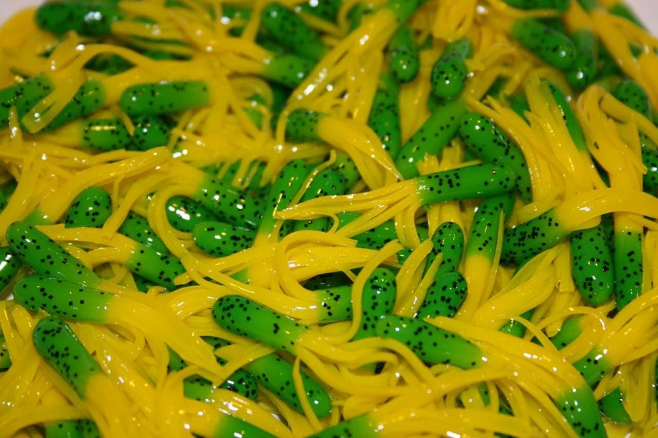 Paquete de 40 faldas de tubo de pesca de mierda/pimienta verde de 1,5" Bluegill perch Foto 1 de 1