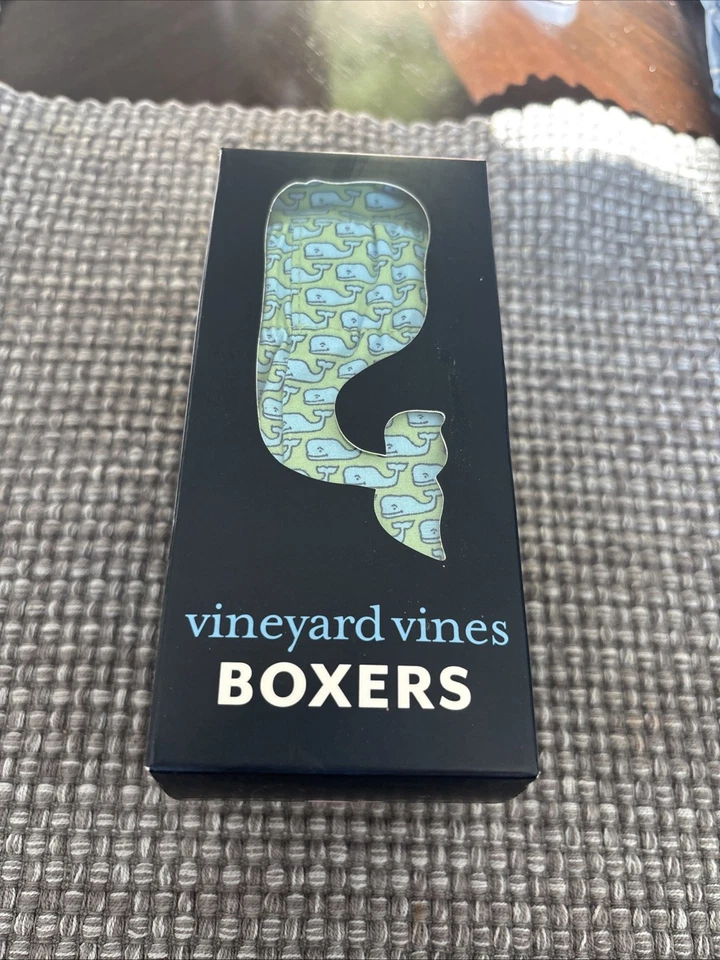 Vineyard Vines Whale Printed Classic Boxer Men Large (L34-36) Cotton Stretch - Image 1 of 4