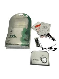Sony WM-EX422 Mega Bass Grove Walkman Cassette Player - Bild 1 von 7