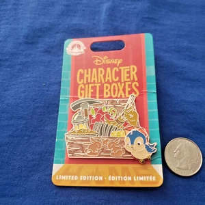 Prendedor DLR Personaje Cajas Regalo Blancanieves LE Disney - Imagen 1 de 2