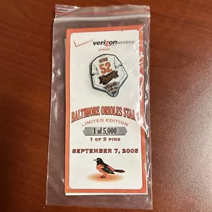 2005 MLB Baltimore Orioles Stars B. J. Ryan Pin Numbered to 5000 SGA - Picture 1 of 5