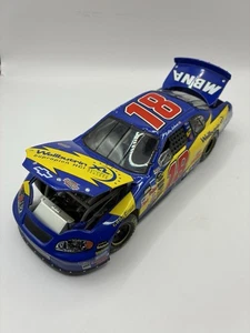 Bobby Labonte #18 Welbutrin 2004 Monte Carlo 1/24 - Picture 1 of 3