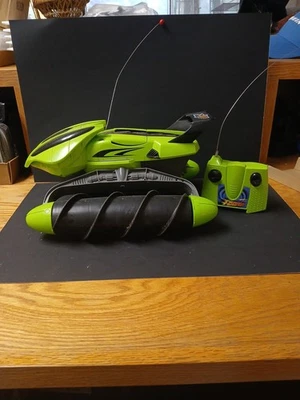 Hot Wheels RC Terrain Twister Amphibious Remote Vehicle with Battery And Charger - Image 1 of 4