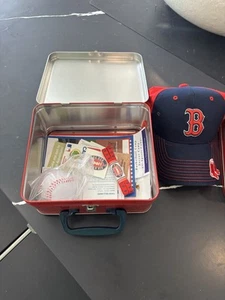 Boston Red Sox Kid Nation HOOD Lunch Box 2010 with Wally’s Autograph Beautiful - Picture 1 of 3