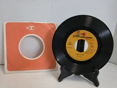 The Vogues - My Special Angel, I Keep It Hid, 7" Vinyl Reprise Records 0766 - Image 1 of 3