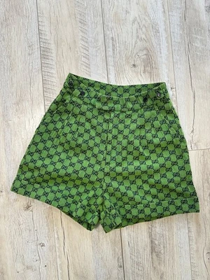 Gucci Monogram Green Shorts Authentic Women Size 36 - Image 1 of 4