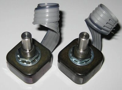 2 X Oak / Grigsby Rotary Encoder - 128 PPR – 2 Channel Full Quadrature – 1" Squa - Image 1 of 4