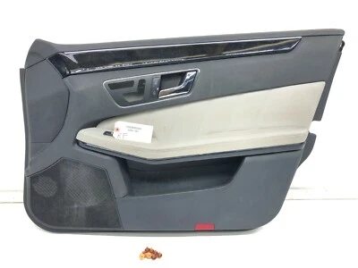 Mercedes-Benz E350 W212 2010-2013 paso derecho interior puerta panel moldura fabricante de equipos originales. Foto 1 de 4