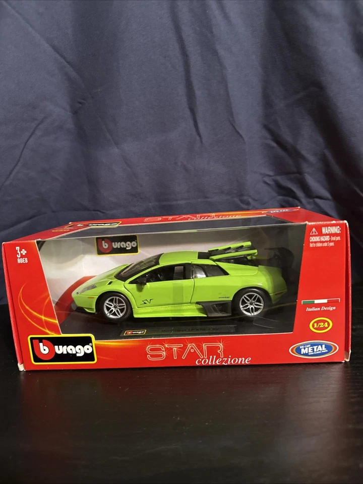 Bburago Murcielago LP 670-4 SV 2011 1:24 Diecast Car Star Collezione verde  Foto 1 de 4