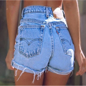 Women's Thin Denim Shorts with Raw Edges - Picture 1 of 4