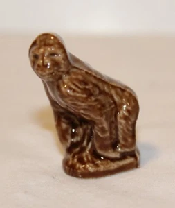 Red Rose Tea Figurine, Wade collectible animal,  Made in England,  Gorilla,  Ape - Picture 1 of 5