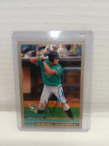 2000 Topps Traded Miguel Cabrera ROOKIE RC #T40 PSA AUTO - Picture 1 of 2