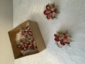 Floral Red and Green Crystal Napkin Rings - Picture 1 of 4