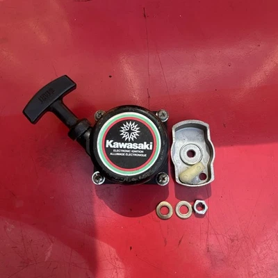 Recortadora de gasolina Kawasaki TG25 arranque retroceso Foto 1 de 3