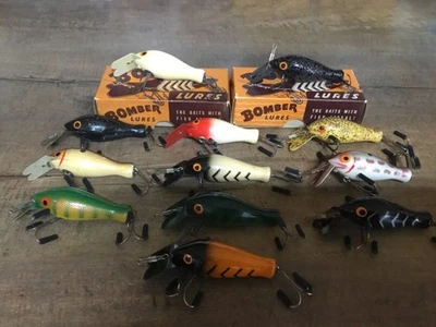vintage bomber bomberets fishing lures. 800 size two correct boxs - Image 1 of 4