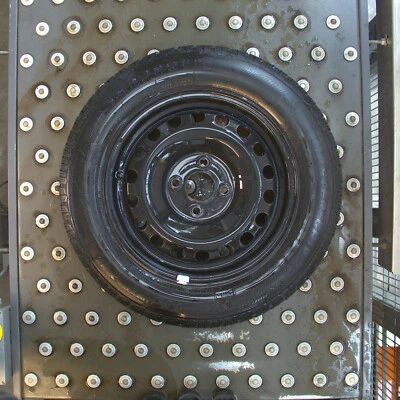 Seat Mii Electric Plus Winterkompletträder Semperit KBA 43815, 165/70 R14 81T - Bild 1 von 4