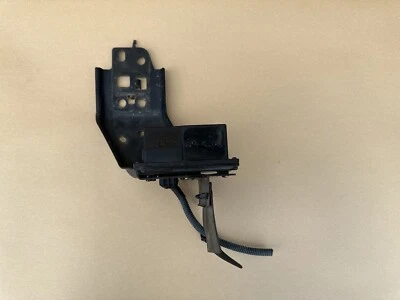 Sensor de distancia de control de crucero radar láser Toyota Sienna 2006-2010 88210-45020 Foto 1 de 4