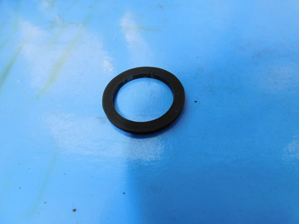 OIL CAP GASKET 504138000 FOR JONSERED CHAINSAW 49SP    ----    BOX 316 D - Изображение 1 из 1