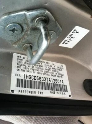 Brazo de control superior izquierdo del conductor delantero compatible con 96-99 ISUZU OASIS 327604 Foto 1 de 3