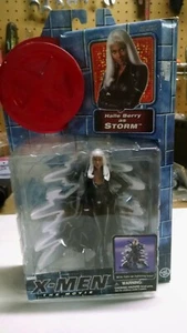 Storm Action Figure- X-Men Movie, 2000 - Picture 1 of 4